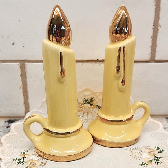 Vtg Salt & Pepper Shakers - Picture 3 of 10